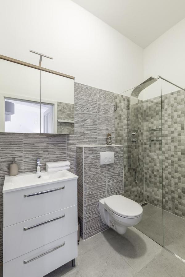 Apartment Free Parking I 458 Mbitwifi I Kingsize Bed *